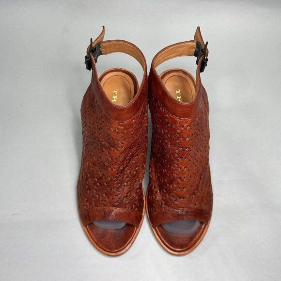 Trask Parker Sandals Women's Size 7 Rust Slingback Perforated Leather Heels - Picture 3 of 11